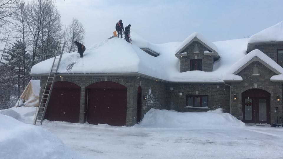 Toiture Wendake, Couvreur à Québec, couvreur, Québec, toiture, toit, bardeaux d'asphalte, déneigement, hiver